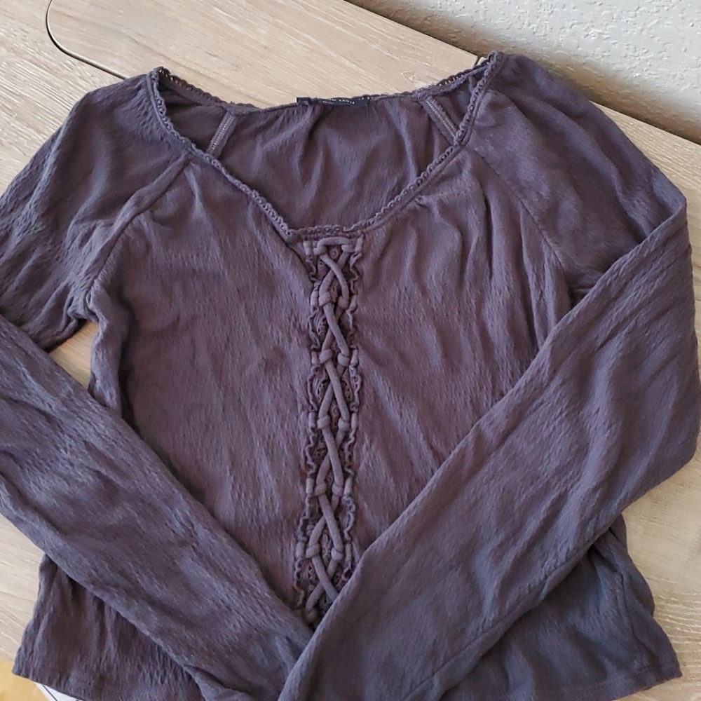 American Eagle Long Sleeve Top